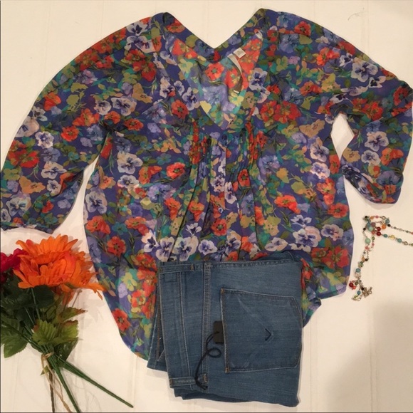 LC Lauren Conrad Tops - Lauren Conrad sheer floral blouse